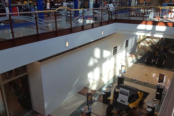 Mall-Retail-Construction-Wall
