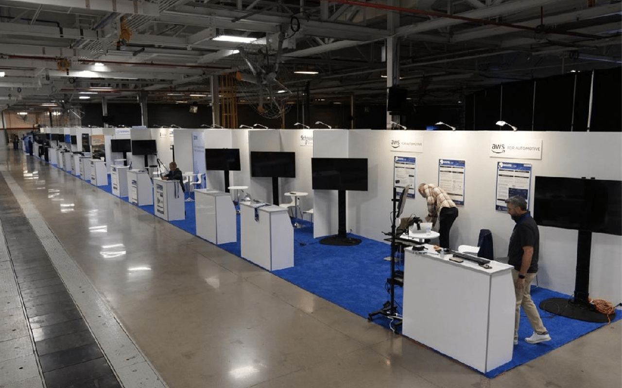 SwiftWall® Click | Sets the Standard for Corporate Events